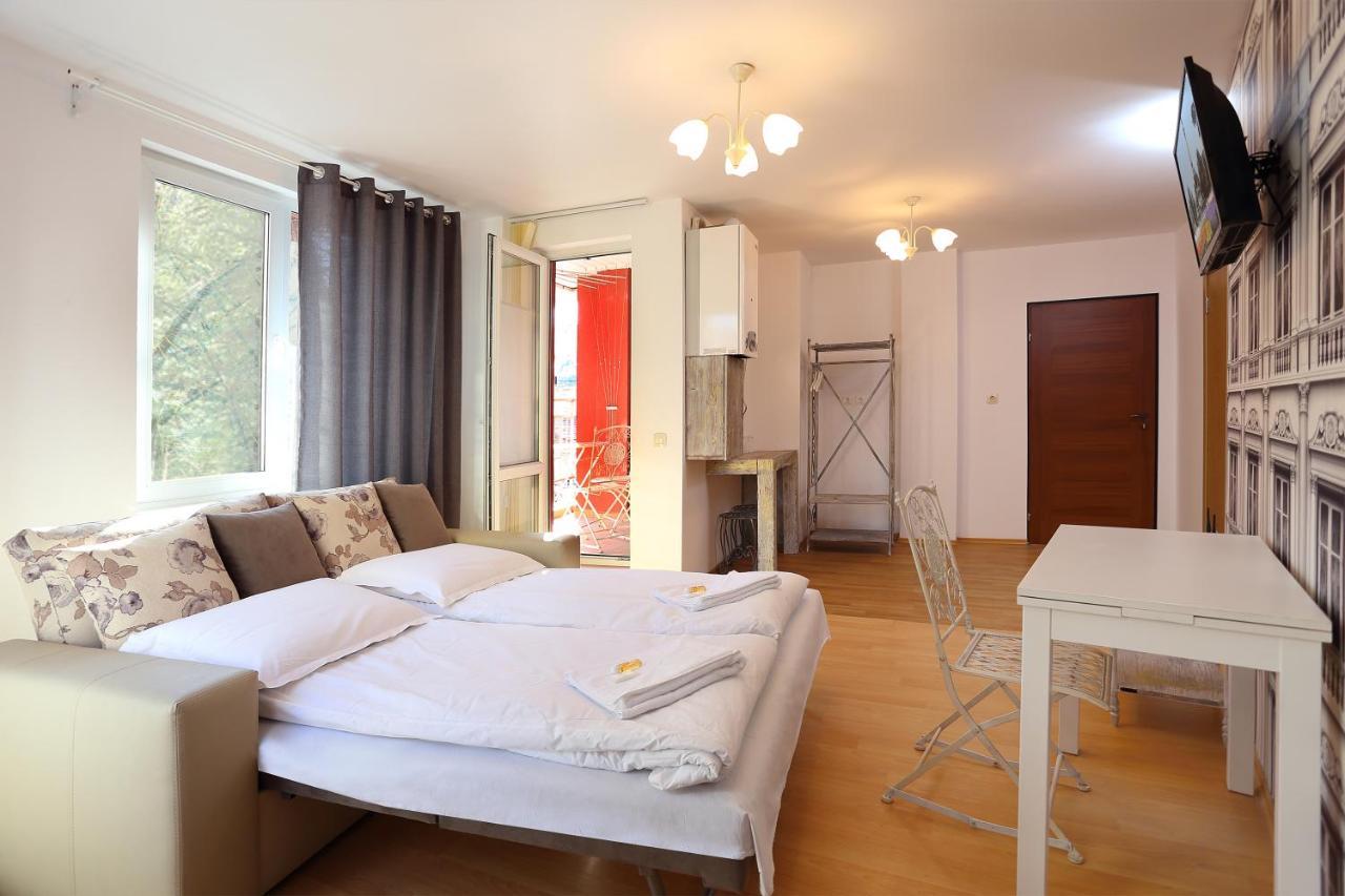 Family Hotel Amor Ruse Exterior foto