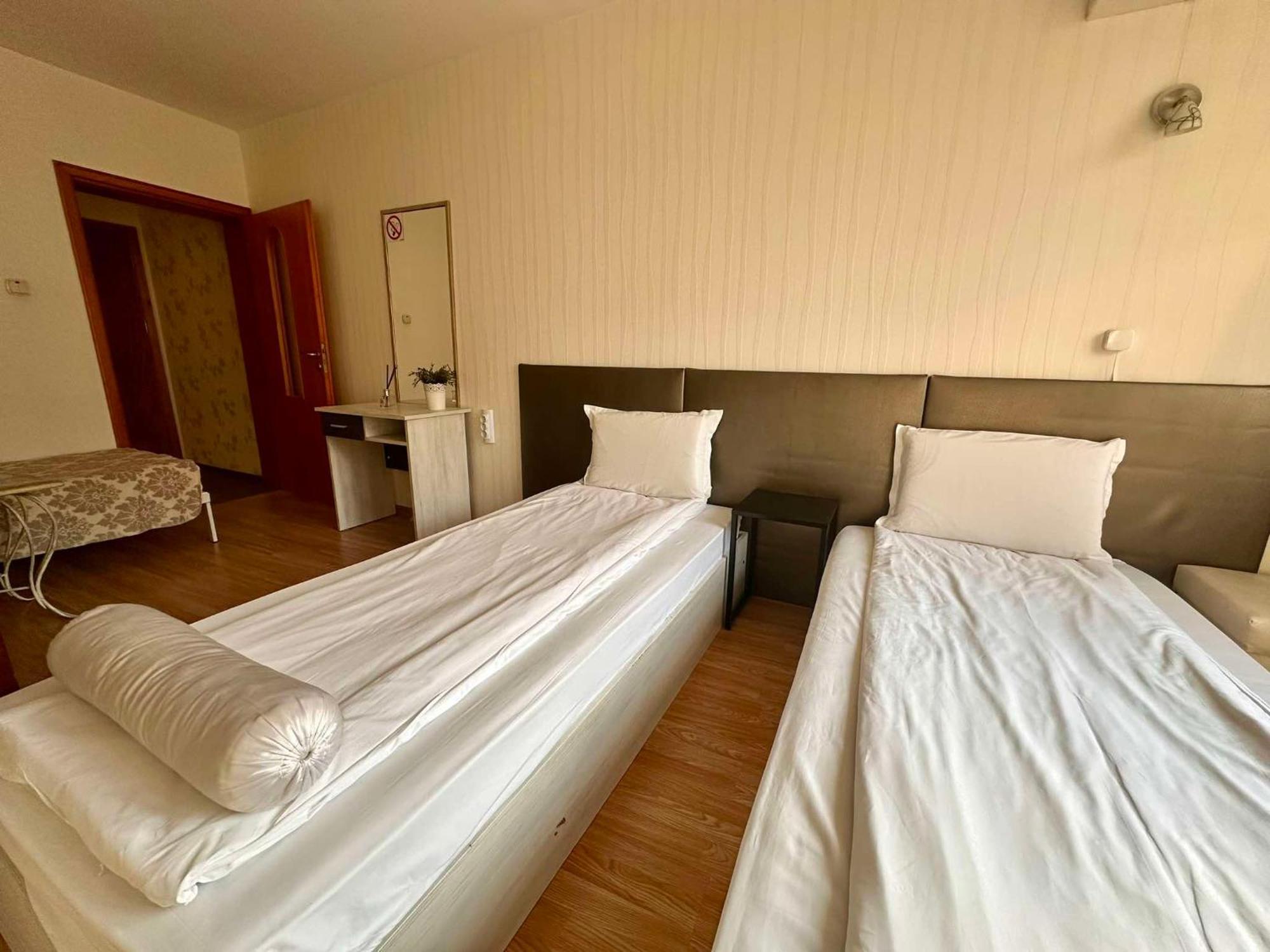 Family Hotel Amor Ruse Exterior foto