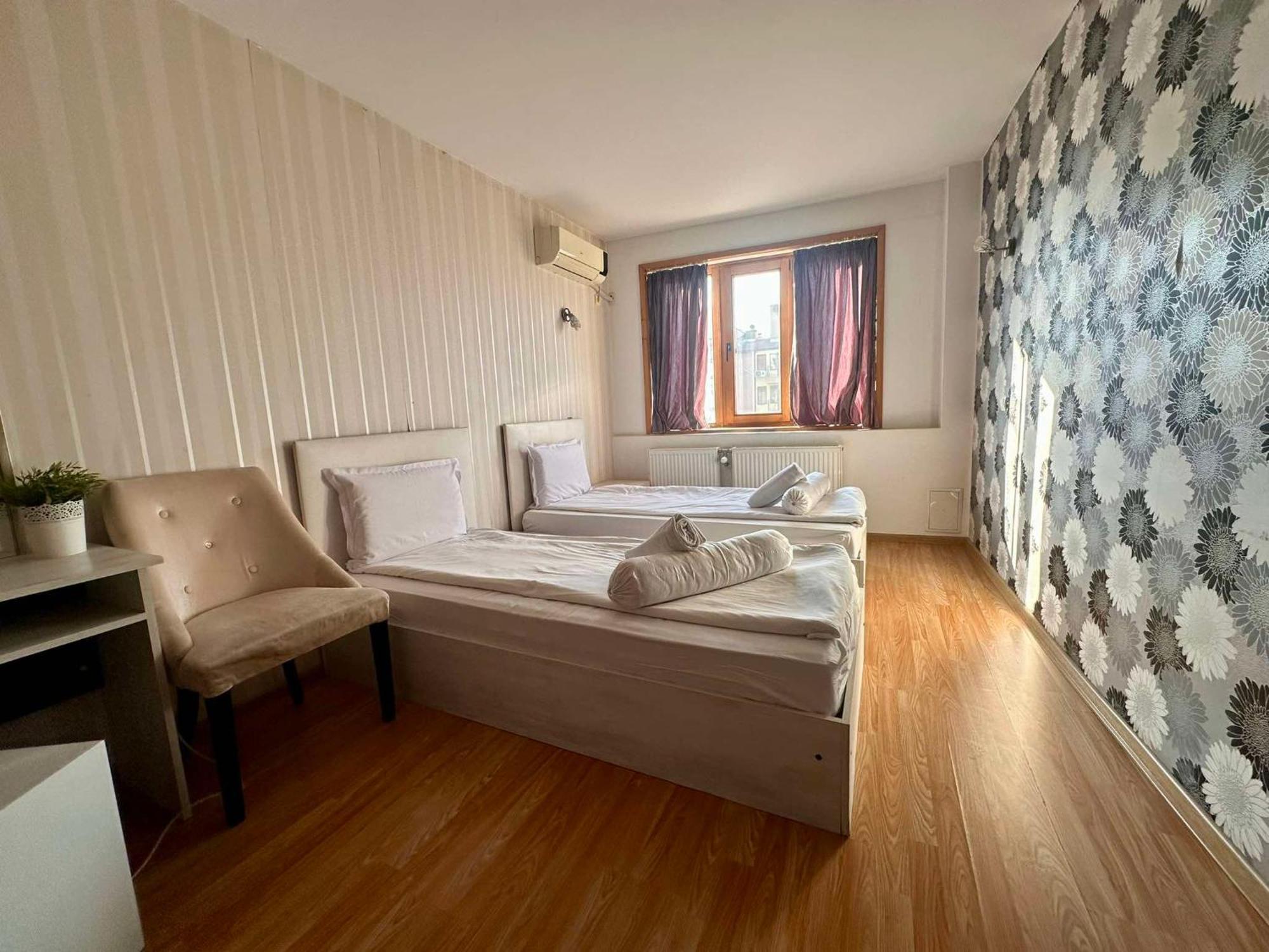 Family Hotel Amor Ruse Exterior foto